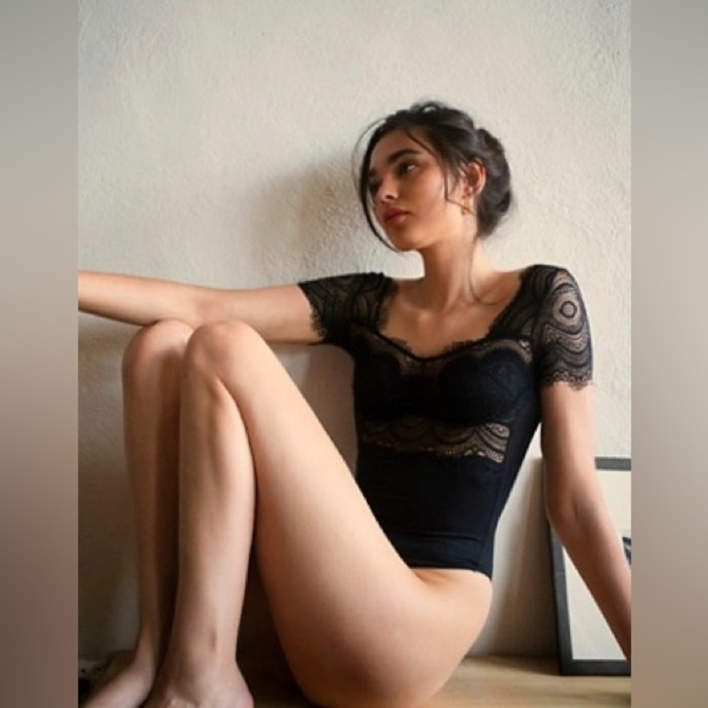 Free People size XS Manhattan Bodysuit in black